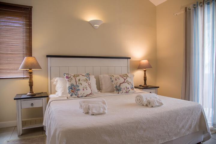 Room 4 of 55