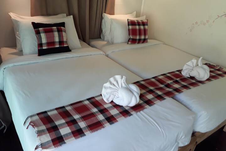 Room 2 of 45