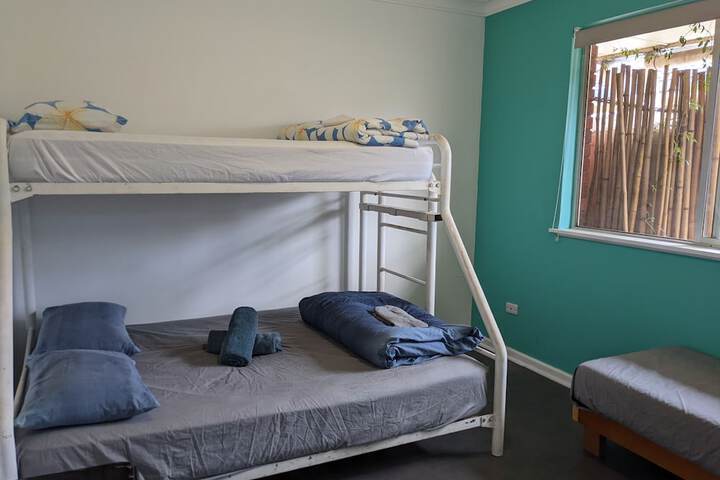 Room 11 of 44
