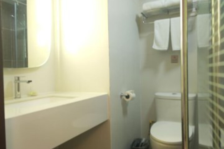 Room 39 of 50