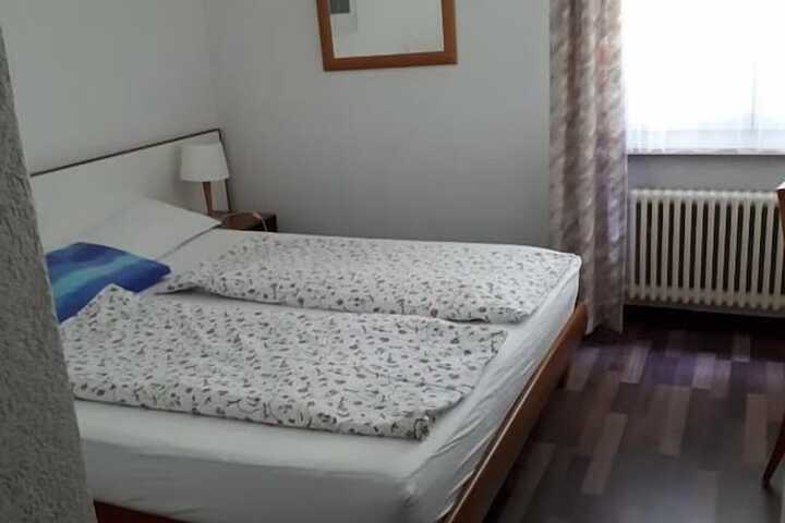 Room 15 of 116