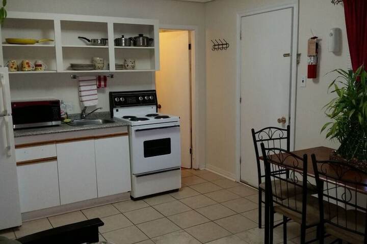 Room 10 of 35