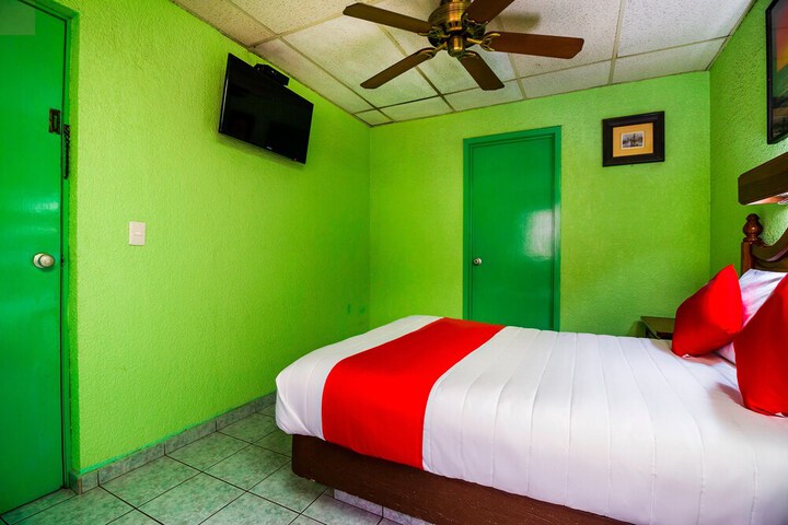 Room 27 of 36