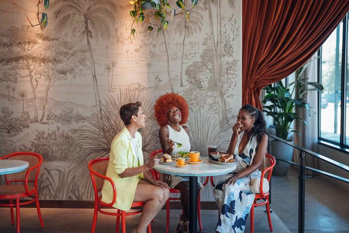 Breakfast area