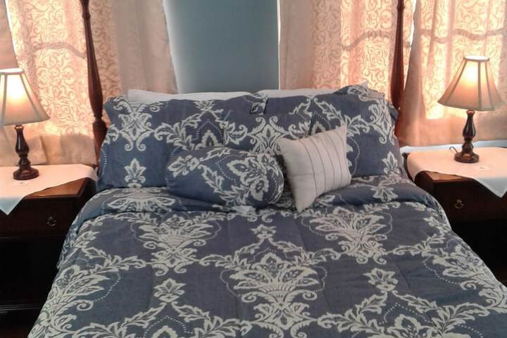 Room 20 of 42
