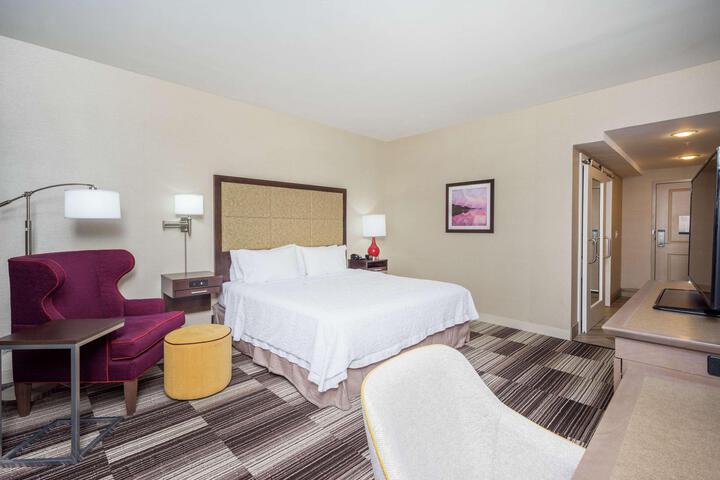 1 King Bed (1 of 12)