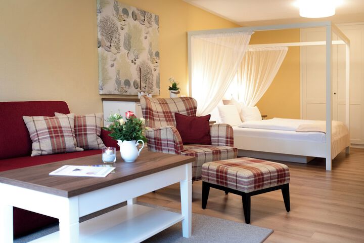 Room 2 of 34