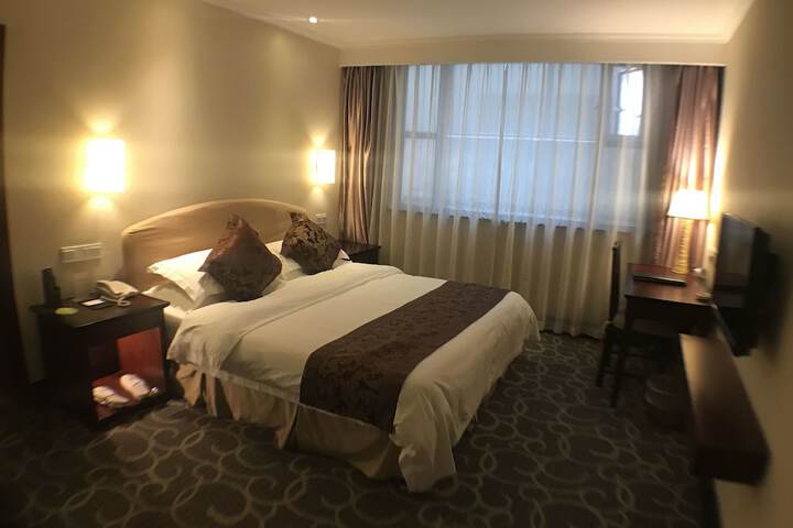 Room 5 of 46