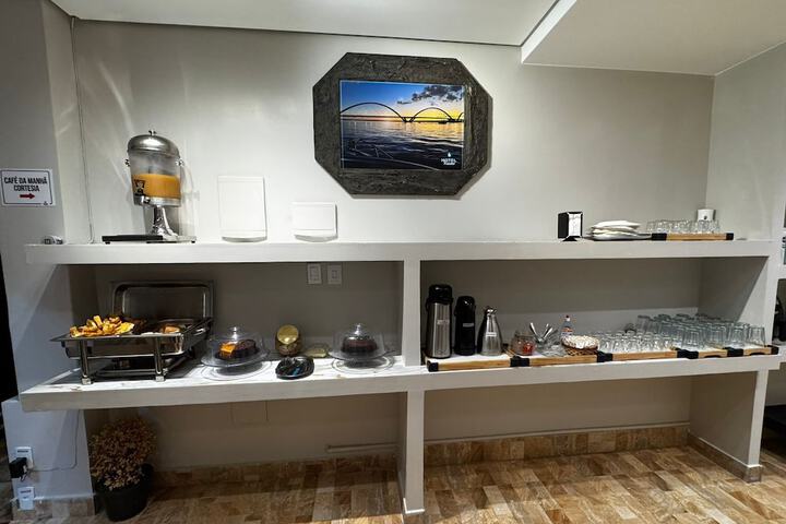 Breakfast/Coffee Service 68 of 80