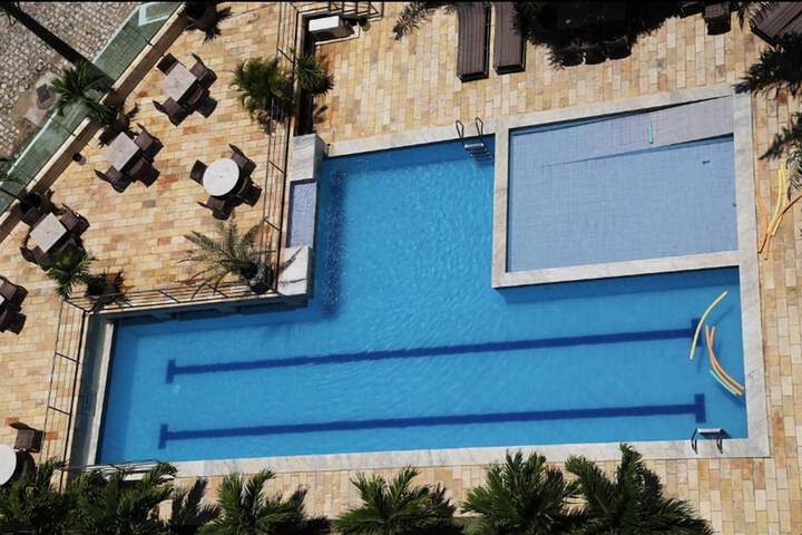 Pools & Facilities