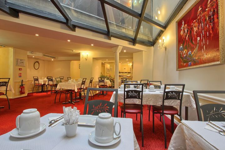 Dining Photos