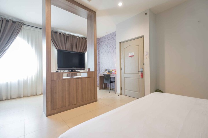 Room 19 of 39