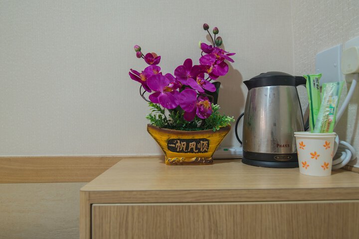 Room 19 of 110