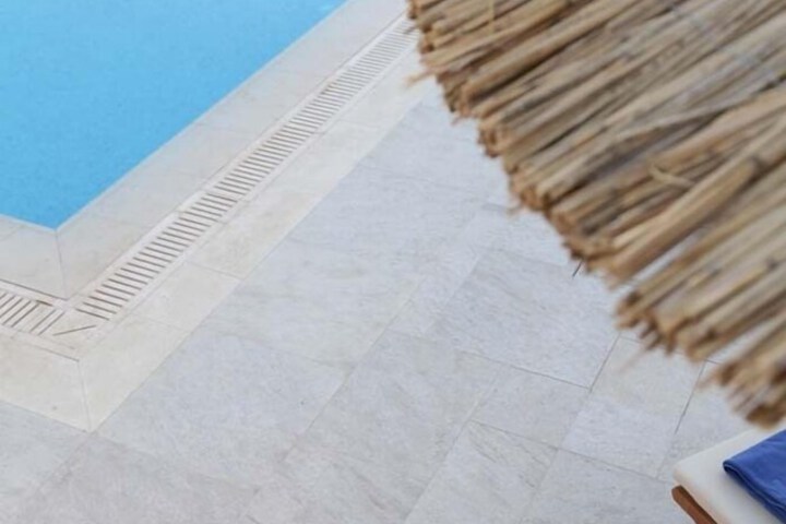 Pool 28 of 61