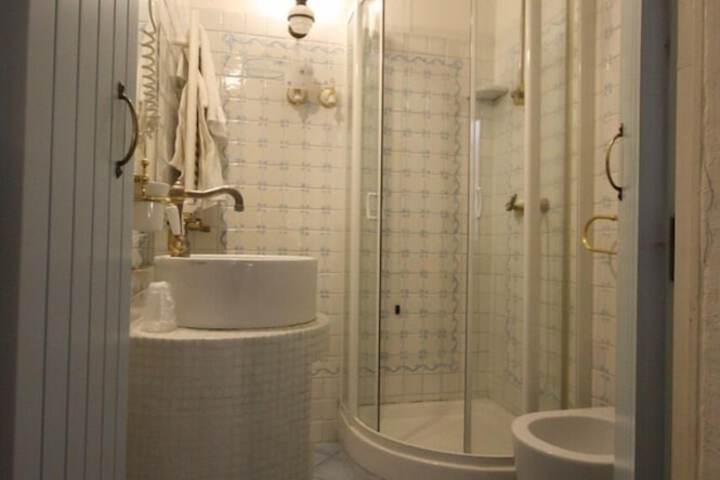 Bathroom Interior Photo