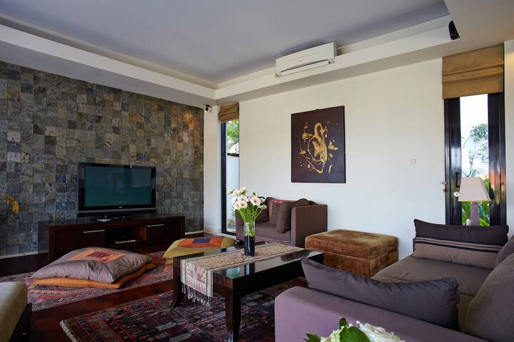 Room 15 of 74