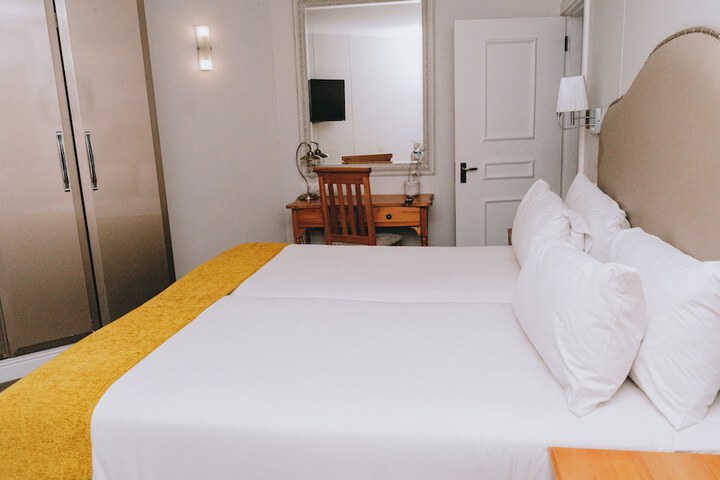 Room 15 of 61