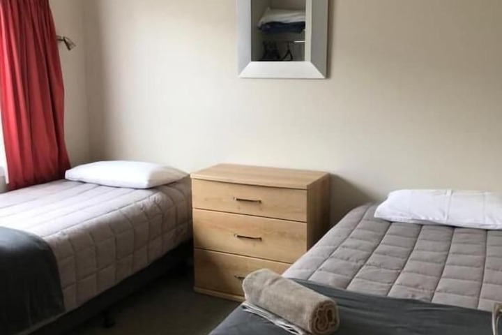 Room 6 of 44
