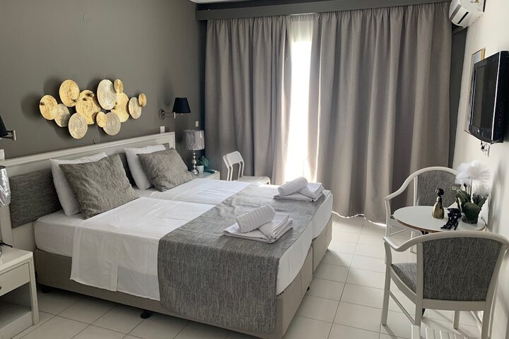 Room 17 of 35