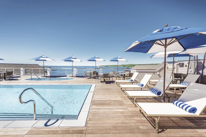 Rooftop pool