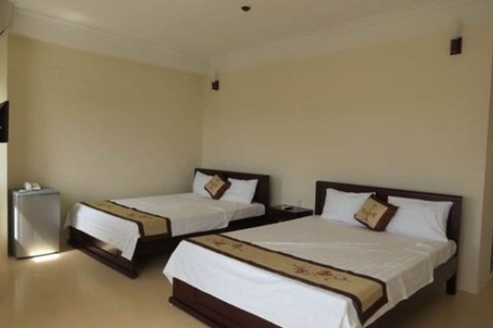 Room 6 of 39