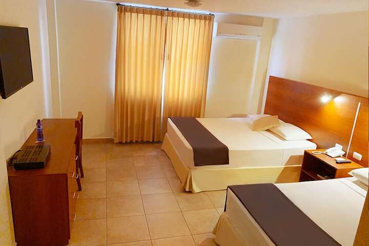 Room 12 of 24