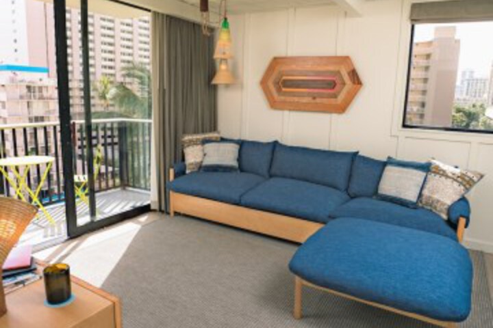 Room 11 of 73