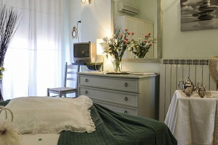 Room 16 of 35