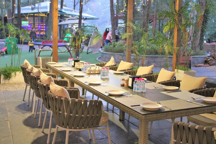 Dining 189 of 297