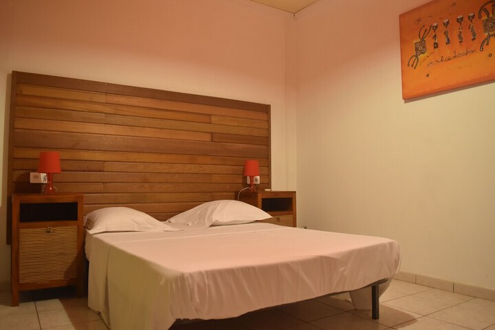 Room 17 of 38