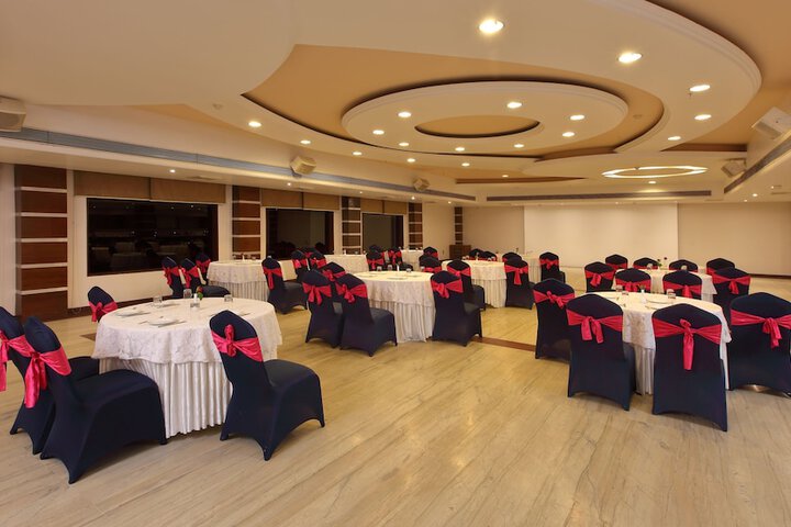 Ballroom/Hall 40 of 62