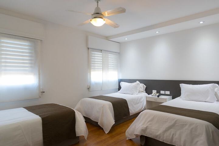 Room 5 of 17