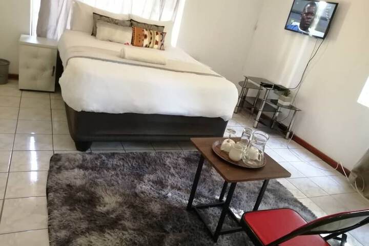 Room 16 of 25