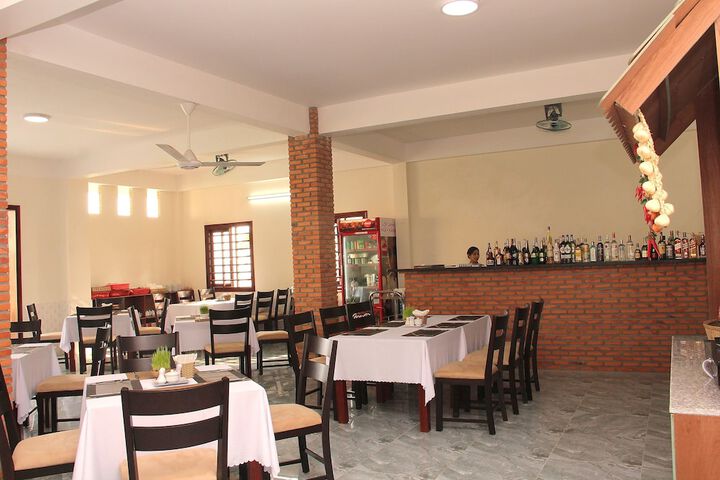 Lounge 119 of 151