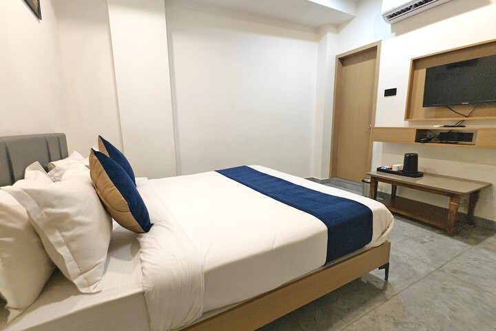 Room 15 of 20