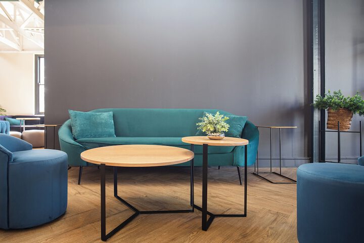 Lounge 115 of 123