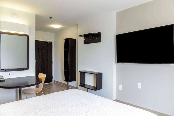 Room 5 of 47