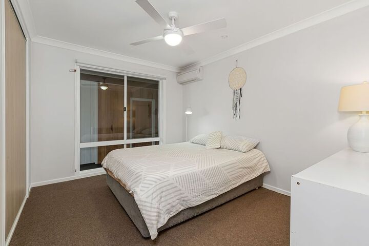 Room 34 of 40