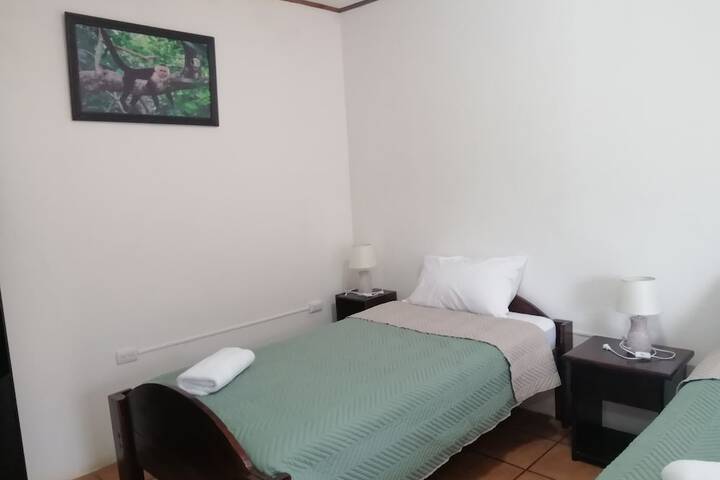 Room 10 of 110