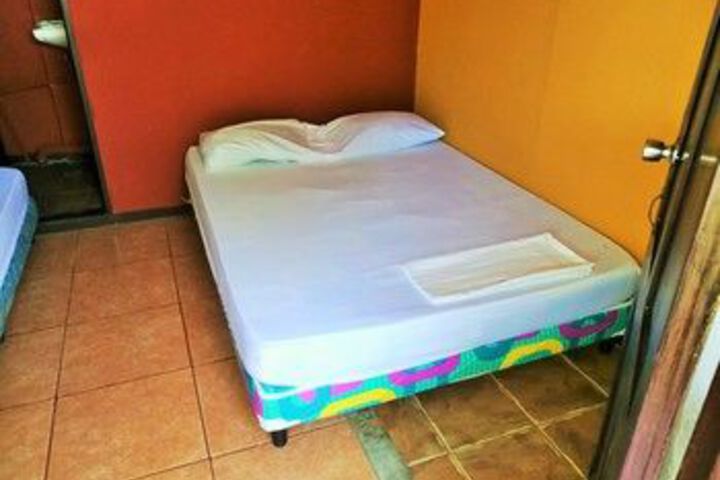 Room 50 of 71