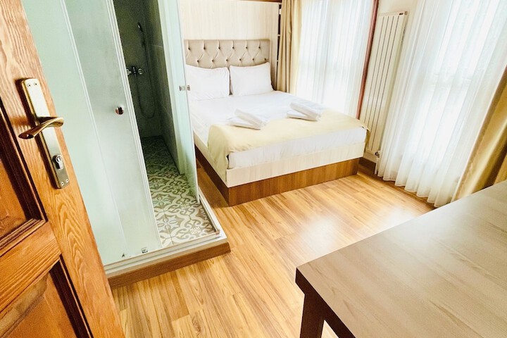 Room 20 of 52