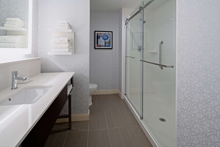 Bathroom shower