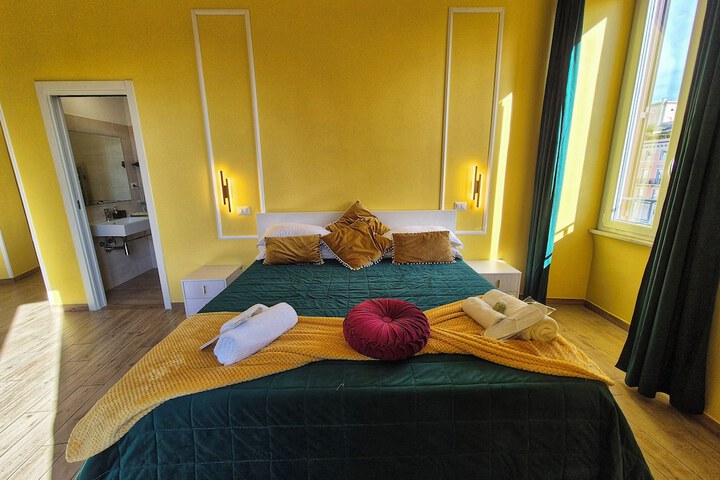 Room 8 of 36