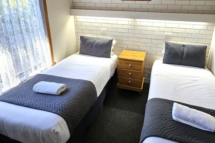 Room 17 of 37