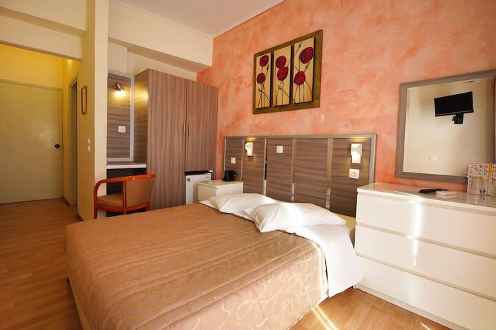 Room 36 of 100