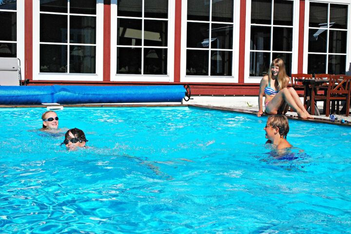 Pool 20 of 66