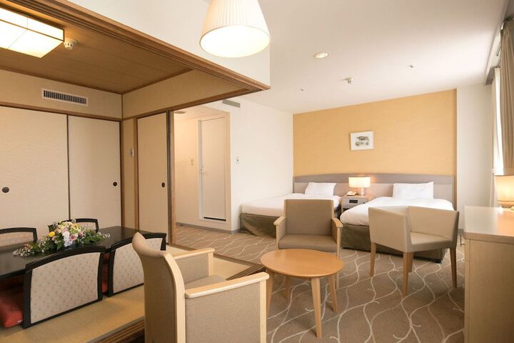 Room 19 of 65