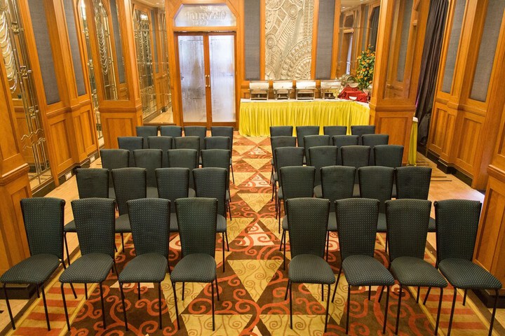 Ballroom/Hall 33 of 40
