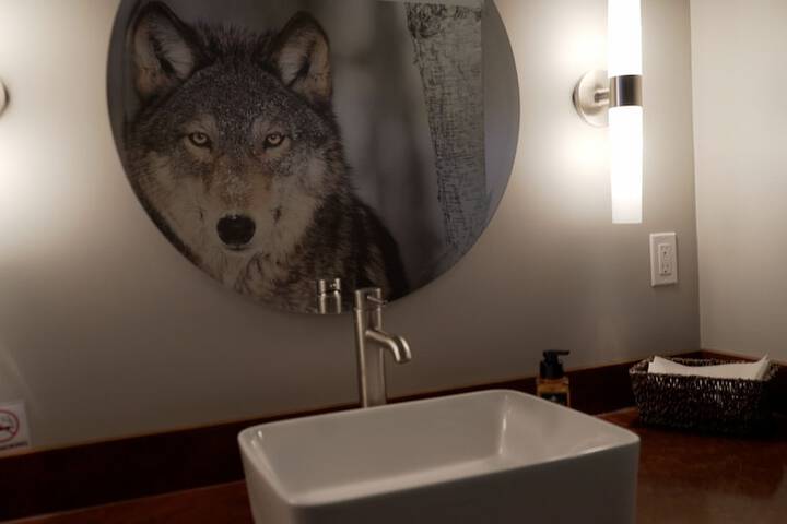Room 14 of 36