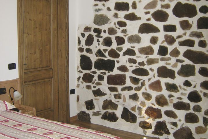 Room 3 of 51